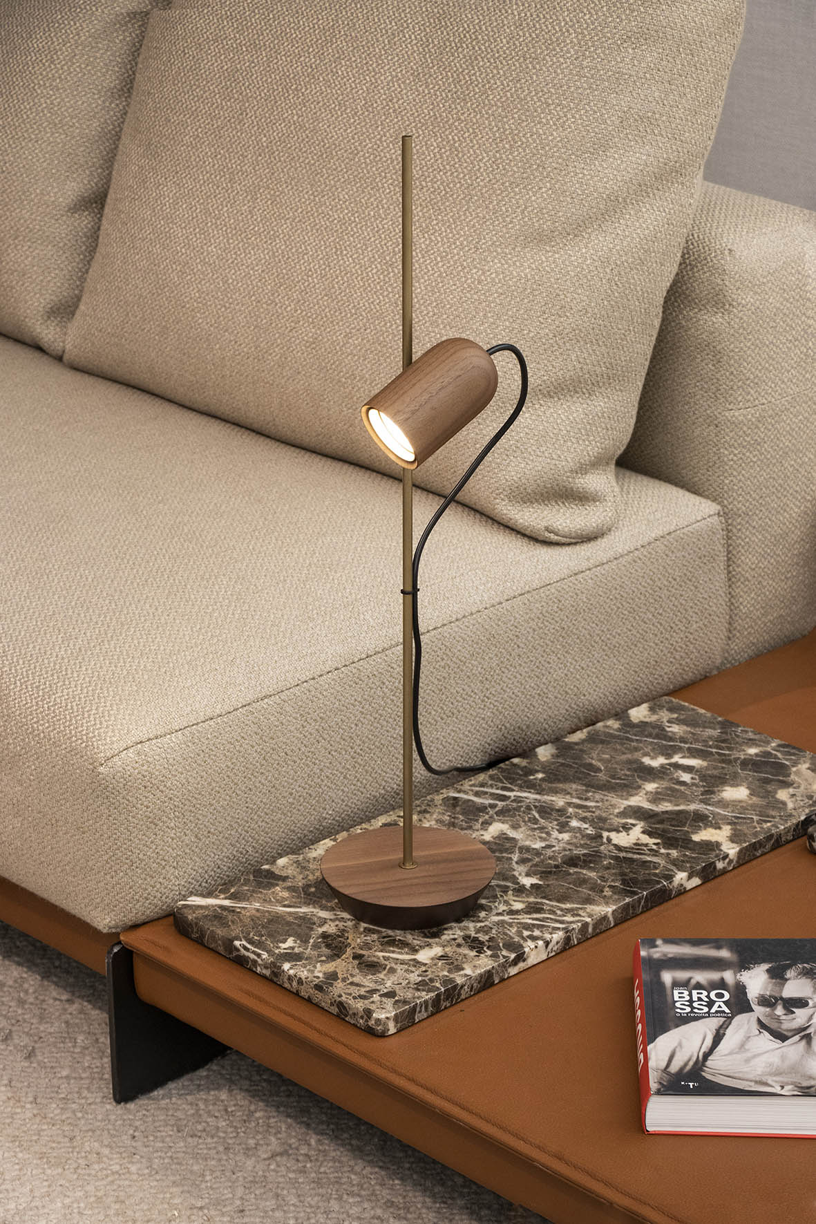 ONFAMNG_ONFA-TABLE_GOLD_AMBIENTE_10_LOW_RES